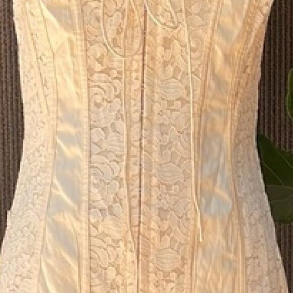 NWT FOR LOVE & LEMONS LUCY LACE SLEEVELESS MINI DRESS IN CREAM SIZE S - Picture 4 of 7